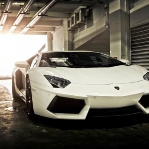 lamborghini aventador roadster rent dubai,cheap supercars dubai,best deals