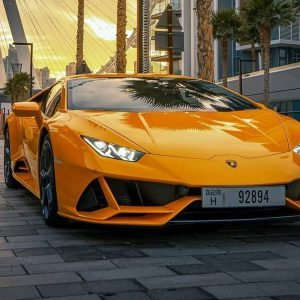 Lamborghini Huracán EVO Coupe Rental Dubai,cheap rent a car dubai per month