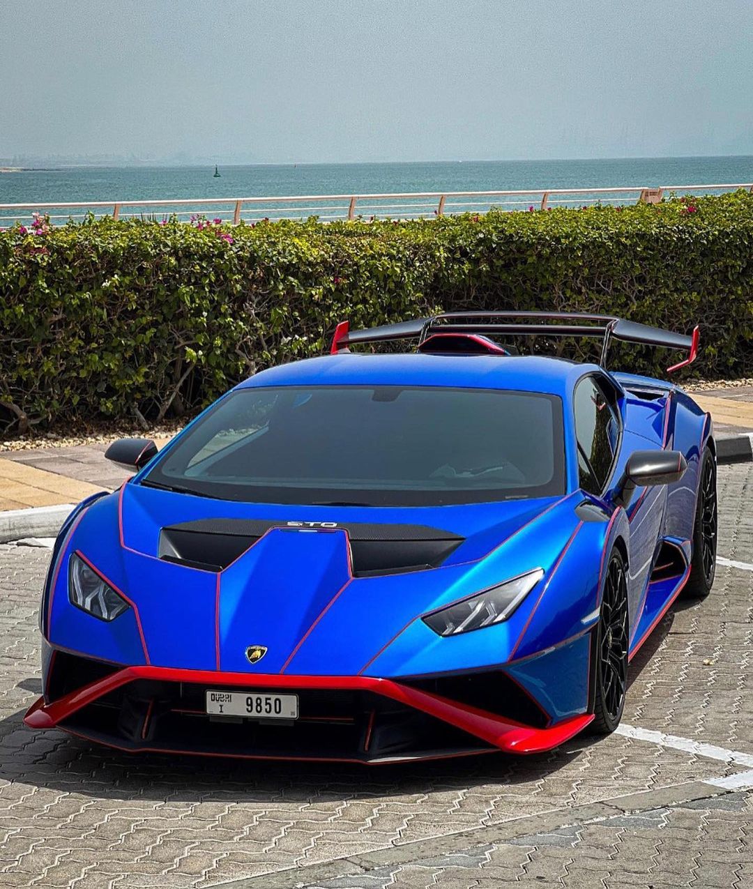 Lamborghini Huracan STO rental dubai – Rent Lamborghini Dubai 01